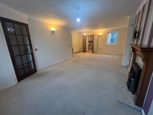 Photo 17- click for photo gallery